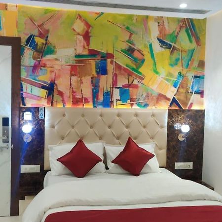 Hotel Relax Bhopal Bagian luar foto
